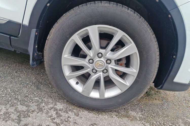 Used HYOSOW S6 2017 1.5T CVT Enjoyment Model Right Front Wheel Hub