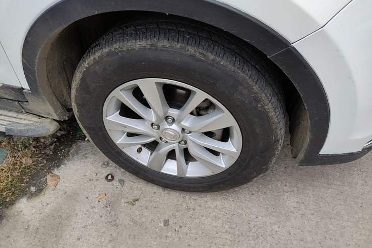 Used HYOSOW S6 2017 1.5T CVT Enjoyment Model Right Front Wheel Hub