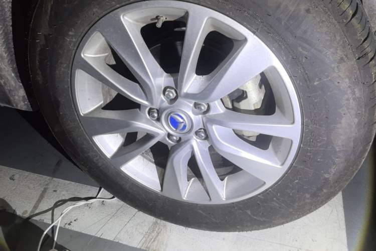 Used HYOSOW S6 2017 1.5T CVT Enjoyment Model Right Front Wheel Hub