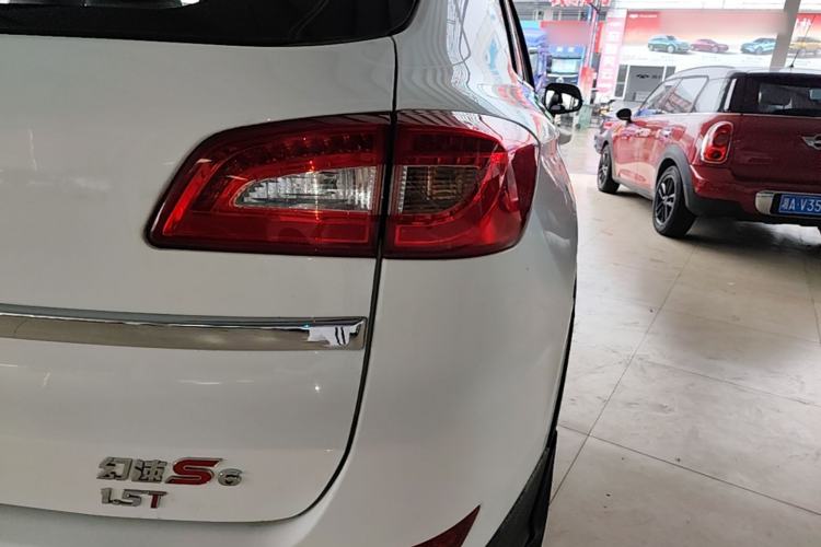 Used HYOSOW S6 2017 1.5T Manual Leading Model Right Rear Taillight