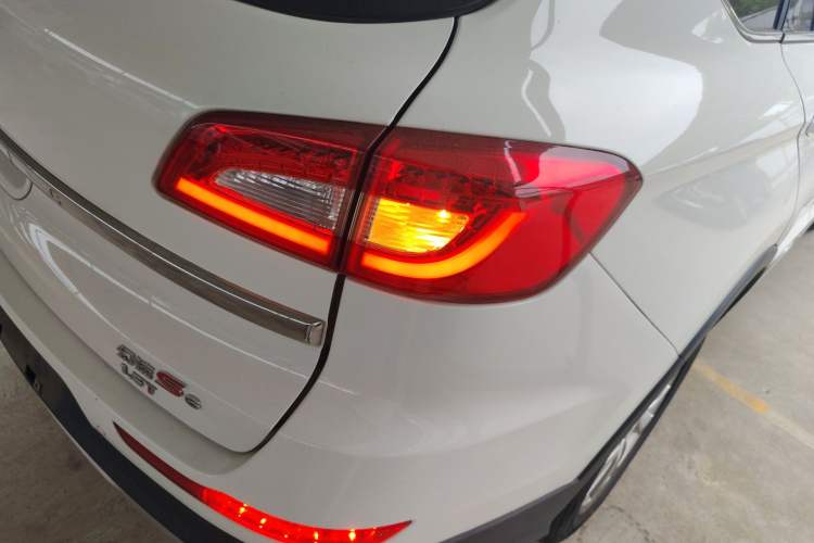 Used HYOSOW S6 2017 1.5T CVT Enjoyment Model Right Rear Taillight