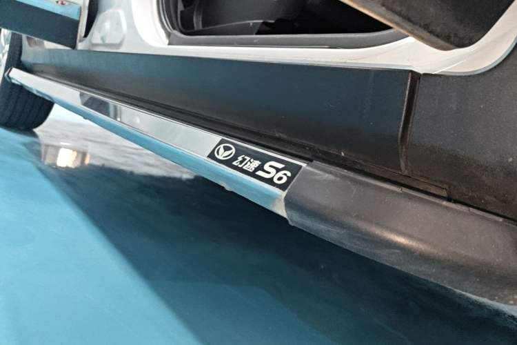 Used HYOSOW S6 2017 1.5T CVT Enjoyment Model Right Side Sill