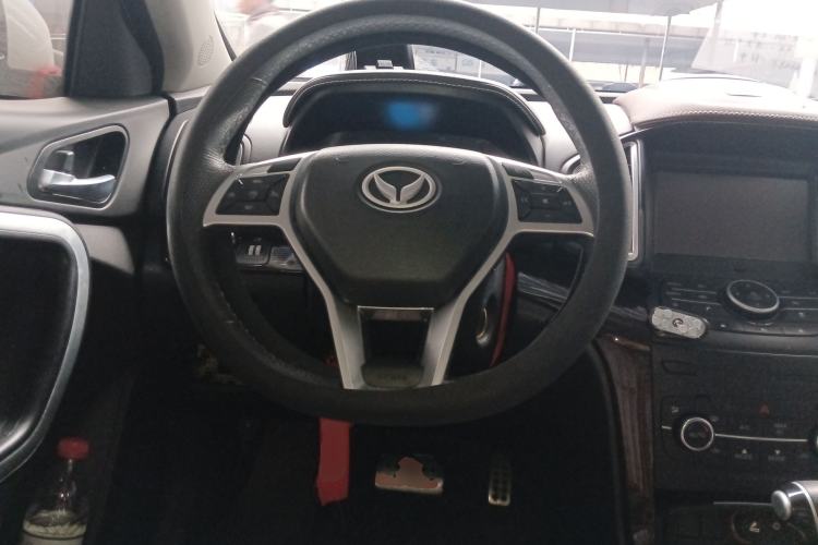 Used HYOSOW S6 2017 1.5T CVT Enjoyment Model Steering Wheel