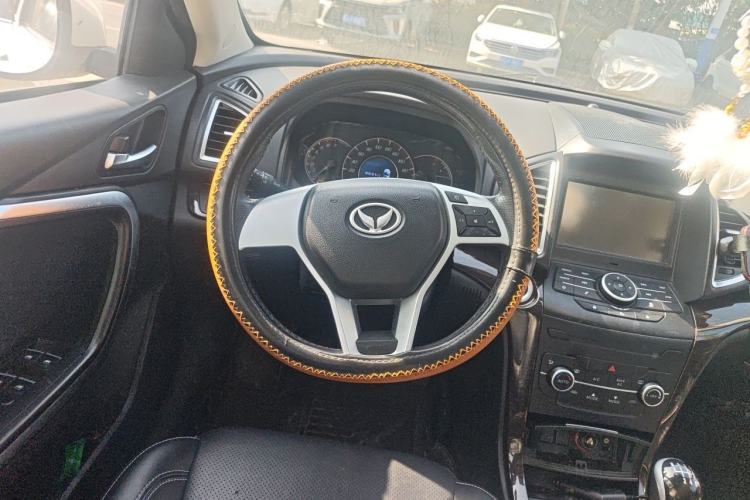 Used HYOSOW S6 2017 1.5T Manual Leading Model Steering Wheel