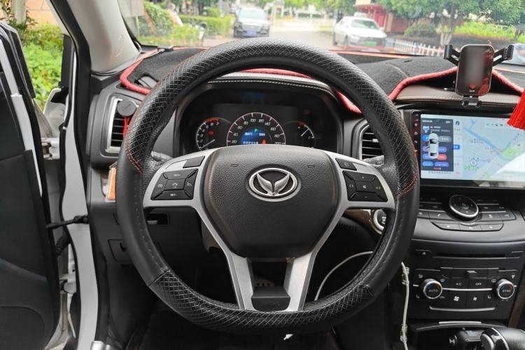 Used HYOSOW S6 2017 1.5T CVT Premium Edition Steering Wheel