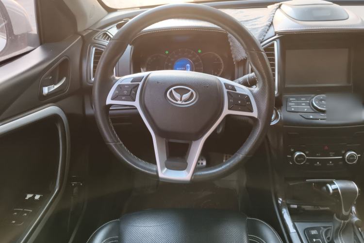 Used HYOSOW S6 2017 1.5T CVT Enjoyment Model Steering Wheel