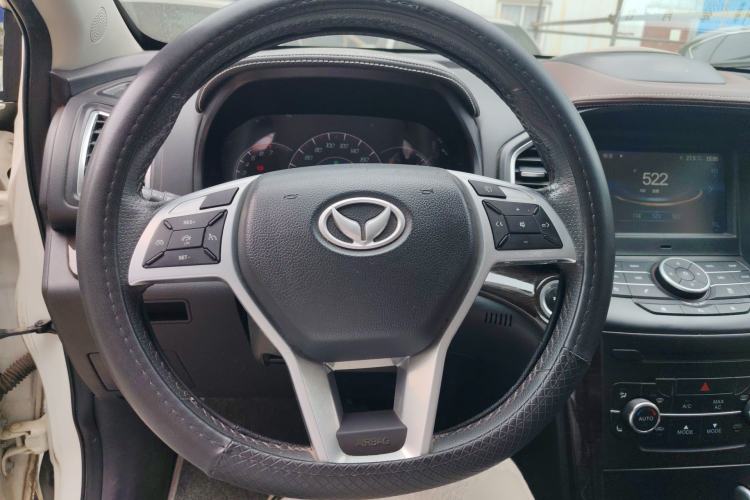 Used HYOSOW S6 2017 1.5T CVT Enjoyment Model Steering Wheel