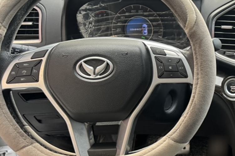 Used HYOSOW S6 2017 1.5T CVT Enjoyment Model Steering Wheel