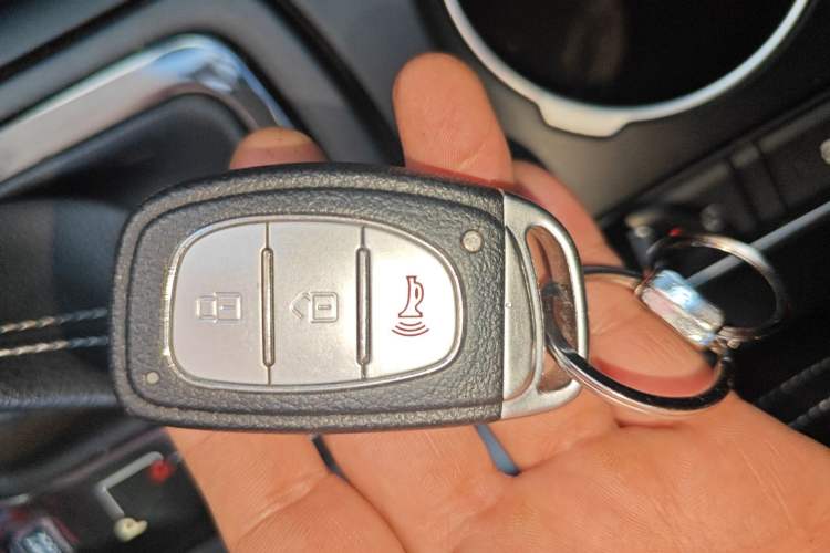 Used HYOSOW S6 2017 1.5T CVT Enjoyment Model Vehicle Key