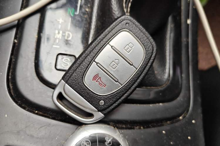 Used HYOSOW S6 2017 1.5T CVT Premium Edition Vehicle Key