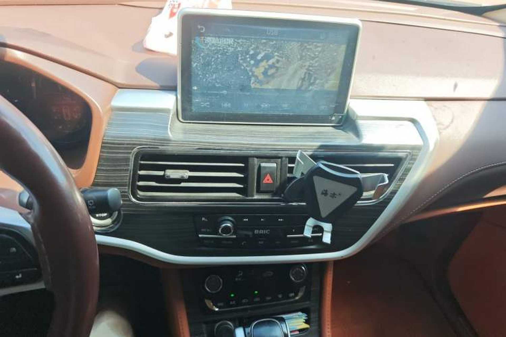 Used HYOSOW S7 2018 1.5T Automatic Prestige Edition Audio And AC Panel