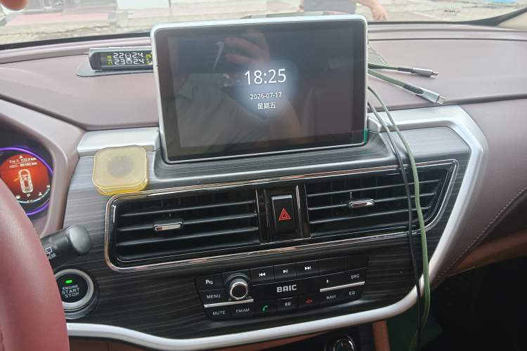 Used HYOSOW S7 2018 1.5T Automatic Premium Edition Audio And AC Panel