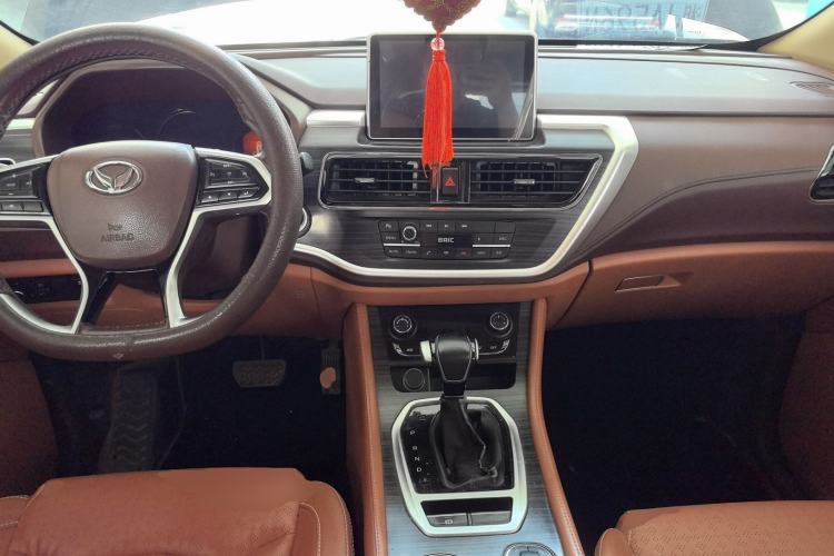 Used HYOSOW S7 2018 1.5T Automatic Premium Edition Center Console
