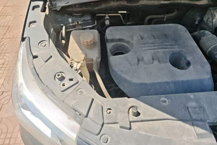 Used HYOSOW S7 2018 1.5T Automatic Prestige Edition Engine Bay Right