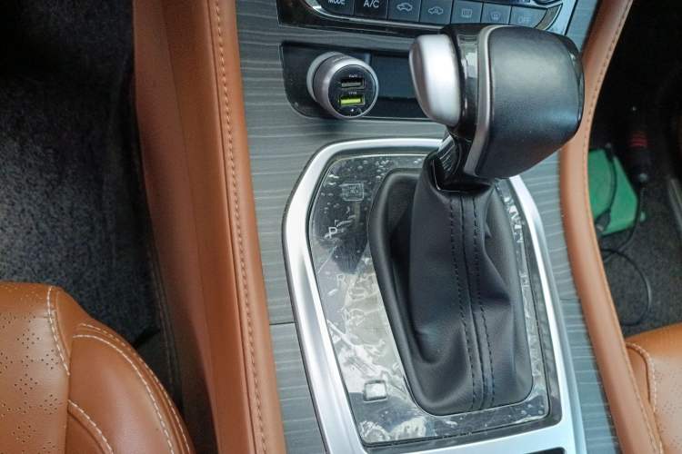 Used HYOSOW S7 2018 1.5T Automatic Premium Edition Gear Lever