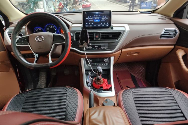 Used HYOSOW S7 2018 1.5T Manual Premium Edition Center Console