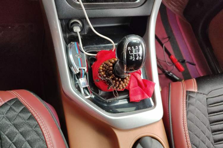 Used HYOSOW S7 2018 1.5T Manual Premium Edition Gear Lever