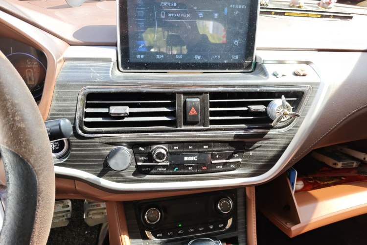 Used HYOSOW S7 2018 1.5T Automatic Premium Edition Audio And AC Panel