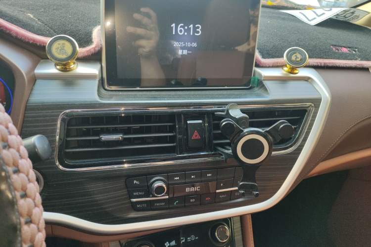 Used HYOSOW S7 2018 1.5T Automatic Premium Edition Audio And AC Panel