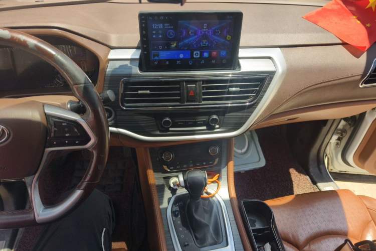 Used HYOSOW S7 2018 1.5T Automatic Prestige Edition Audio And AC Panel