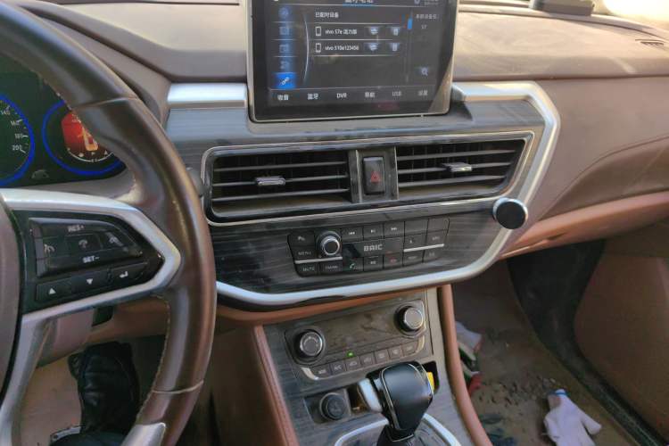 Used HYOSOW S7 2018 1.5T Automatic Premium Edition Audio And AC Panel