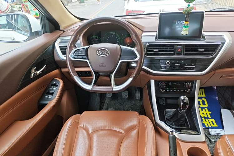 Used HYOSOW S7 2018 1.5T Manual Premium Edition Audio And AC Panel