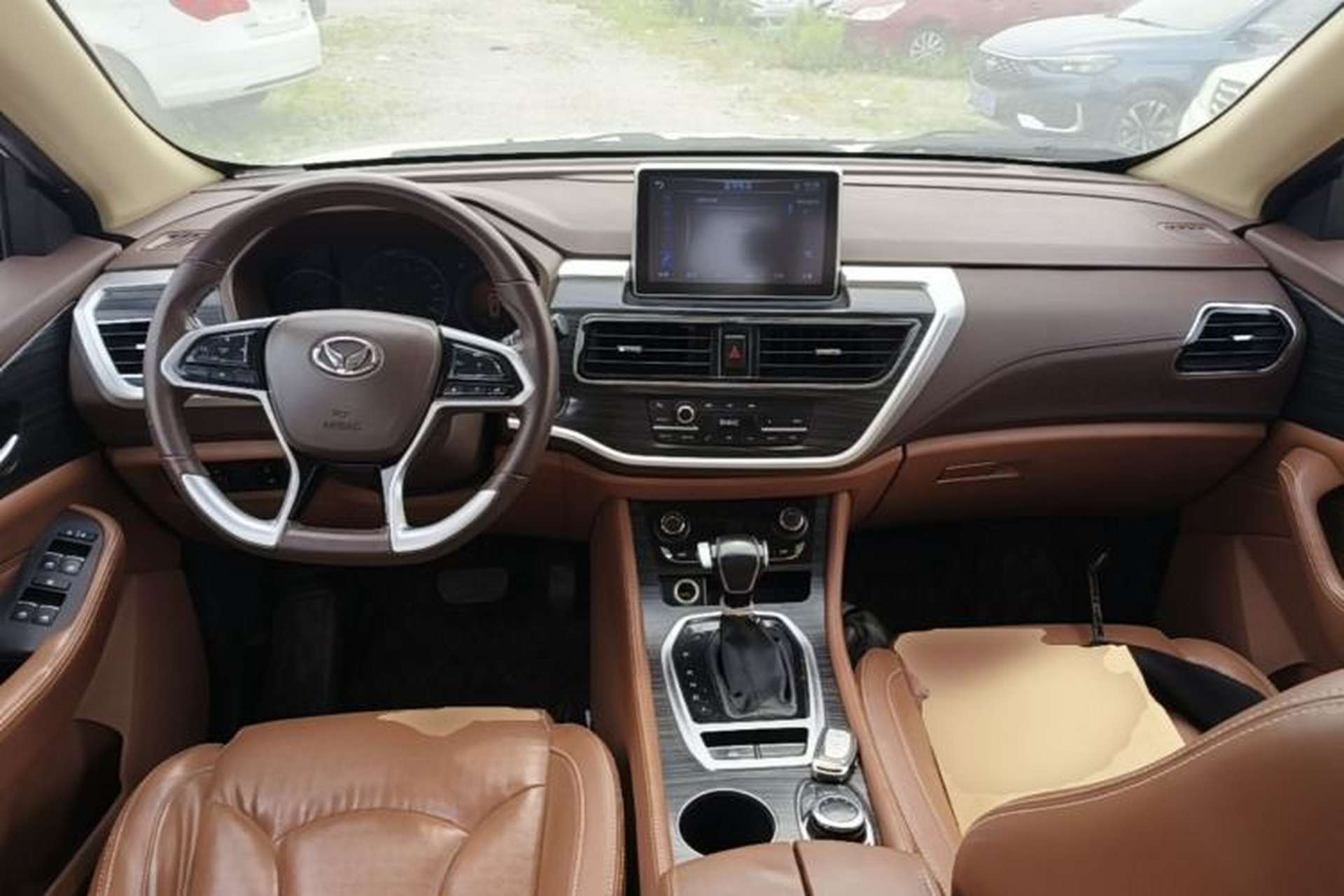 Used HYOSOW S7 2018 1.5T Automatic Premium Edition Center Console