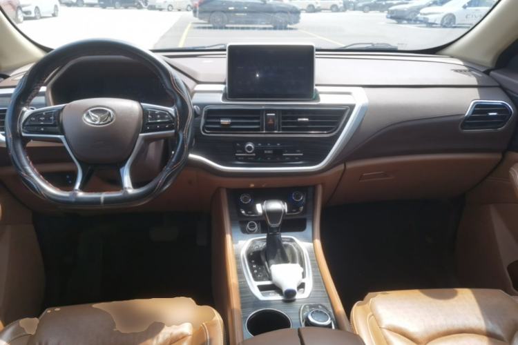 Used HYOSOW S7 2018 1.5T Automatic Premium Edition Center Console