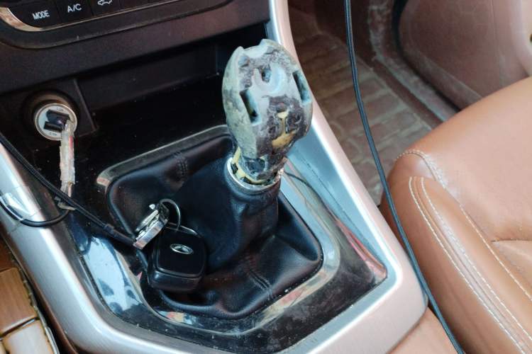 Used HYOSOW S7 2018 1.5T Manual Premium Edition Gear Lever
