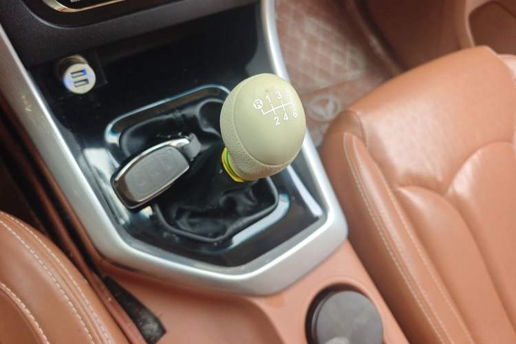 Used HYOSOW S7 2018 1.5T Manual Premium Edition Gear Lever