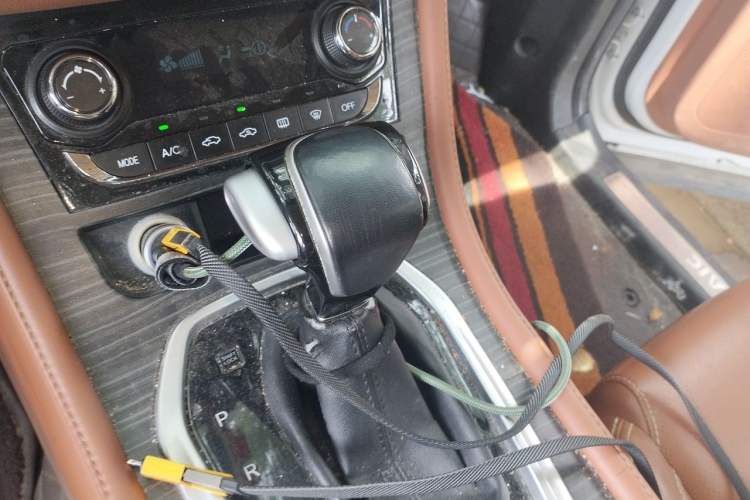 Used HYOSOW S7 2018 1.5T Automatic Premium Edition Gear Lever