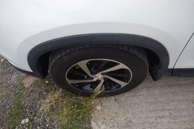Used HYOSOW S7 2018 1.5T Automatic Prestige Edition Left Front Wheel Hub