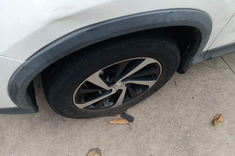 Used HYOSOW S7 2018 1.5T Automatic Premium Edition Left Front Wheel Hub