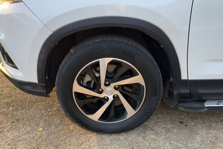Used HYOSOW S7 2018 1.5T Automatic Premium Edition Left Front Wheel Hub