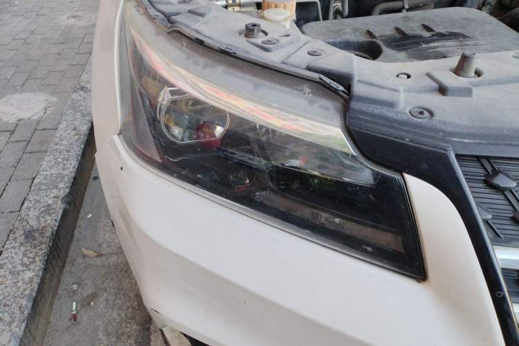 Used HYOSOW S7 2018 1.5T Manual Premium Edition Right Front Headlight