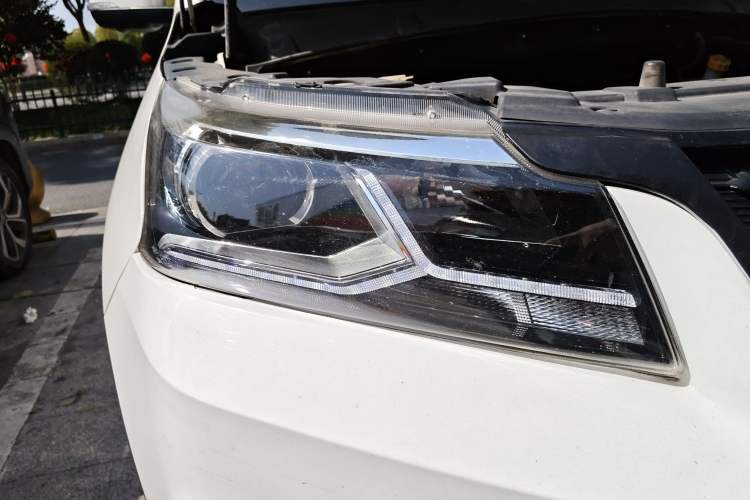 Used HYOSOW S7 2018 1.5T Automatic Premium Edition Right Front Headlight
