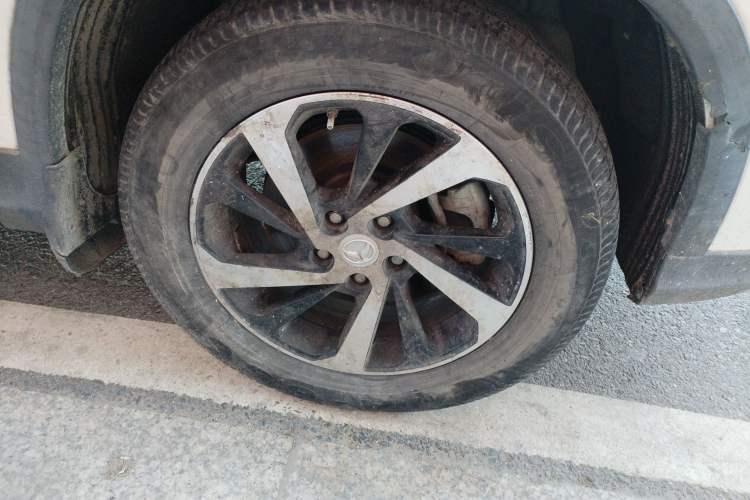 Used HYOSOW S7 2018 1.5T Manual Premium Edition Right Front Wheel Hub