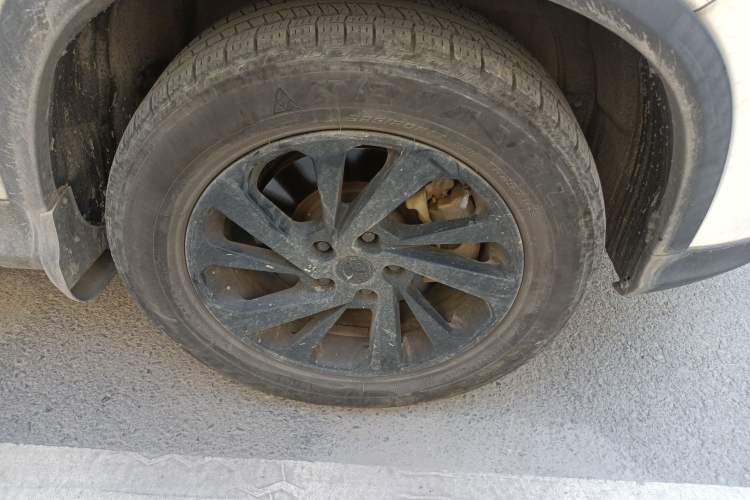 Used HYOSOW S7 2018 1.5T Manual Premium Edition Right Front Wheel Hub