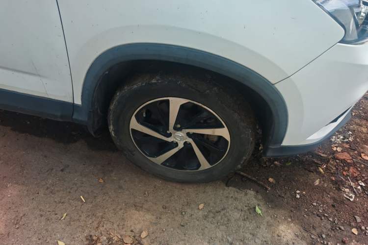 Used HYOSOW S7 2018 1.5T Manual Premium Edition Right Front Wheel Hub