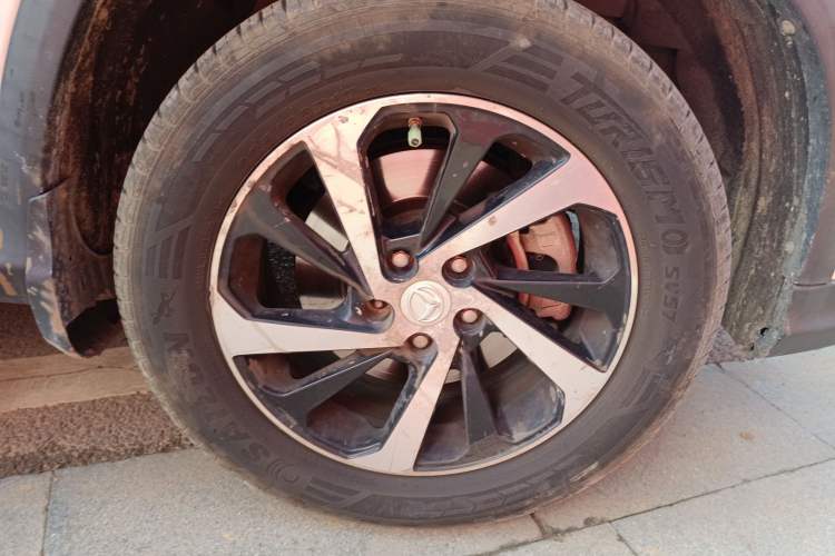 Used HYOSOW S7 2018 1.5T Manual Premium Edition Right Front Wheel Hub