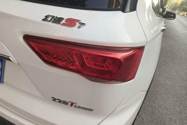 Used HYOSOW S7 2018 1.5T Automatic Premium Edition Right Rear Taillight