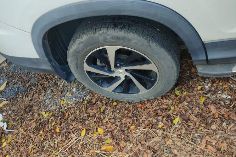 Used HYOSOW S7 2018 1.5T Automatic Premium Edition Right Rear Wheel Hub
