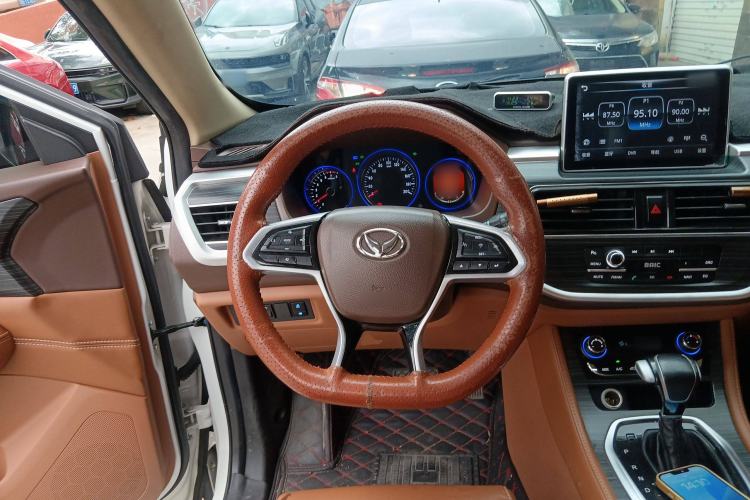 Used HYOSOW S7 2018 1.5T Automatic Premium Edition Steering Wheel