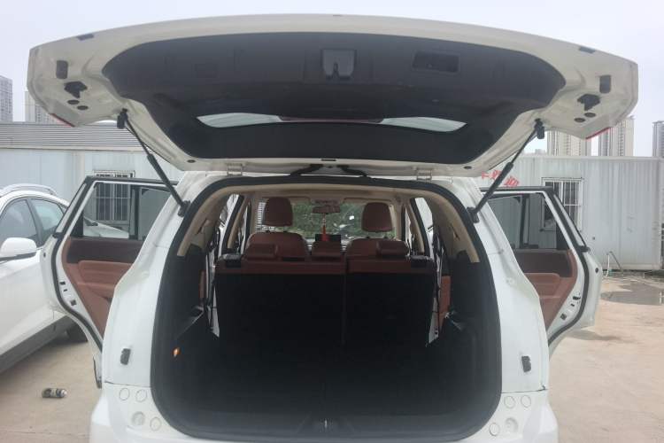 Used HYOSOW S7 2018 1.5T Automatic Premium Edition Trunk
