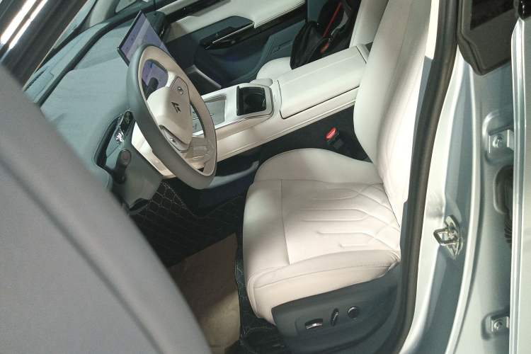 Used Hyptec GT 2023 560 Rear-Drive Seven-Wing Edition Left Front Seat