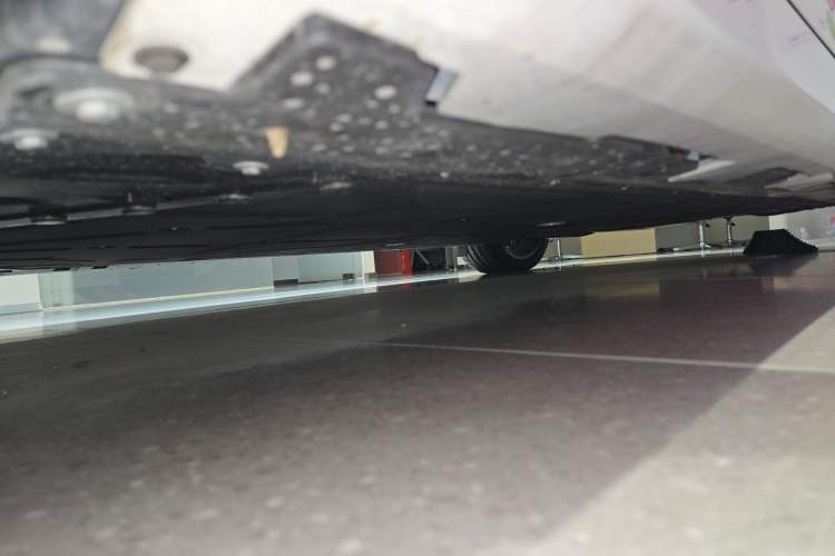 Used Hyptec GT 2024 Global Model 710 Ultra-High-Voltage LiDAR Edition Chassis Front Left