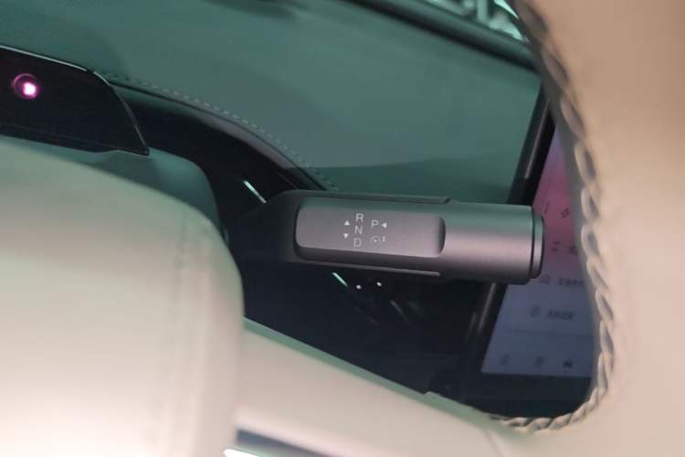 Used Hyptec GT 2023 710 Rear-Drive Ultra-Charging Version Gear Lever
