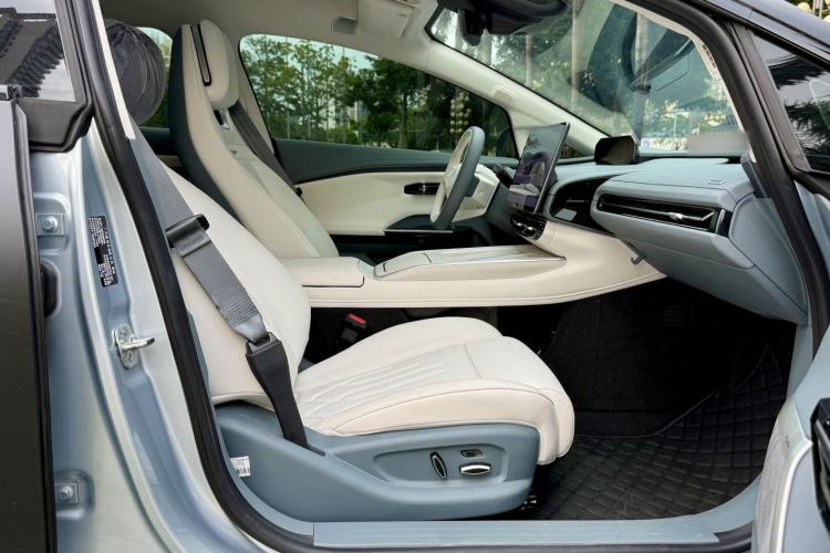 Used Hyptec GT 2023 710 Rear-Drive Ultra-Charging Version Interior 7