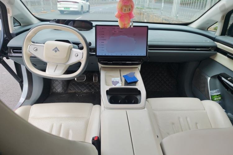 Used Hyptec GT 2023 560 Rear-Drive Seven-Wing Edition Center Console