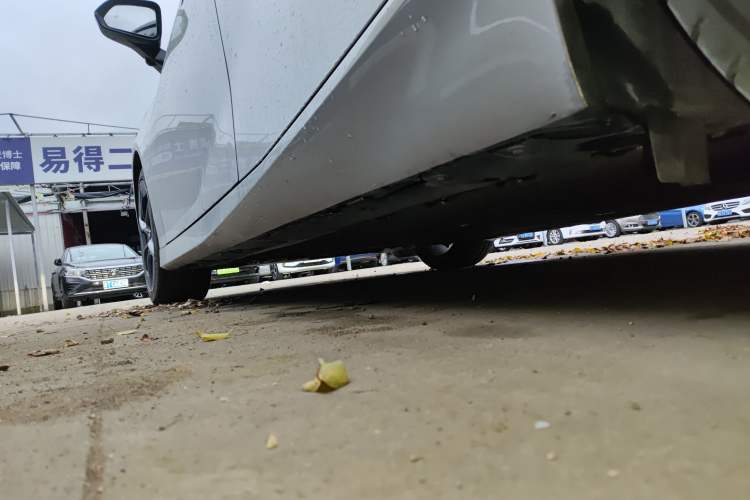 Used Hyptec GT 2023 710 Rear-Drive Ultra-Charging Version Left Side Sill